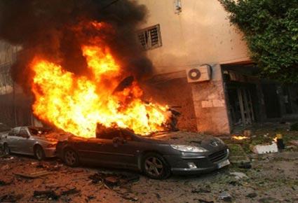 انفجار في منطقة الأشرفية-بيروت يودي بحياة العميد وسام الحسن وعدد من المواطنين  